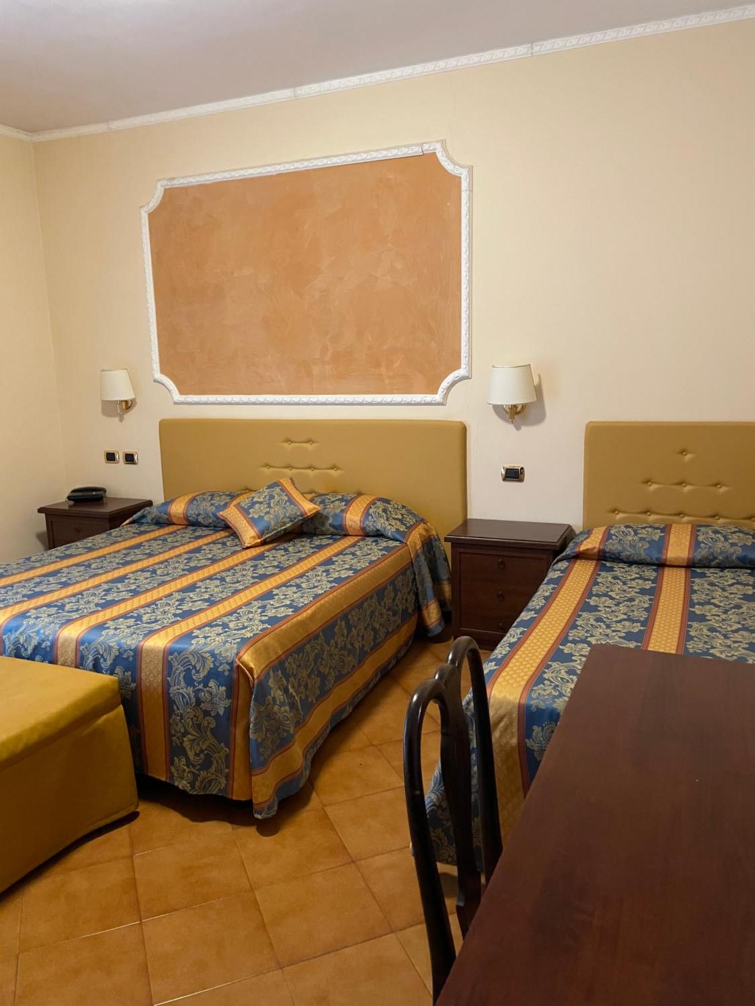 Hotel Mondial Rapallo Phòng bức ảnh