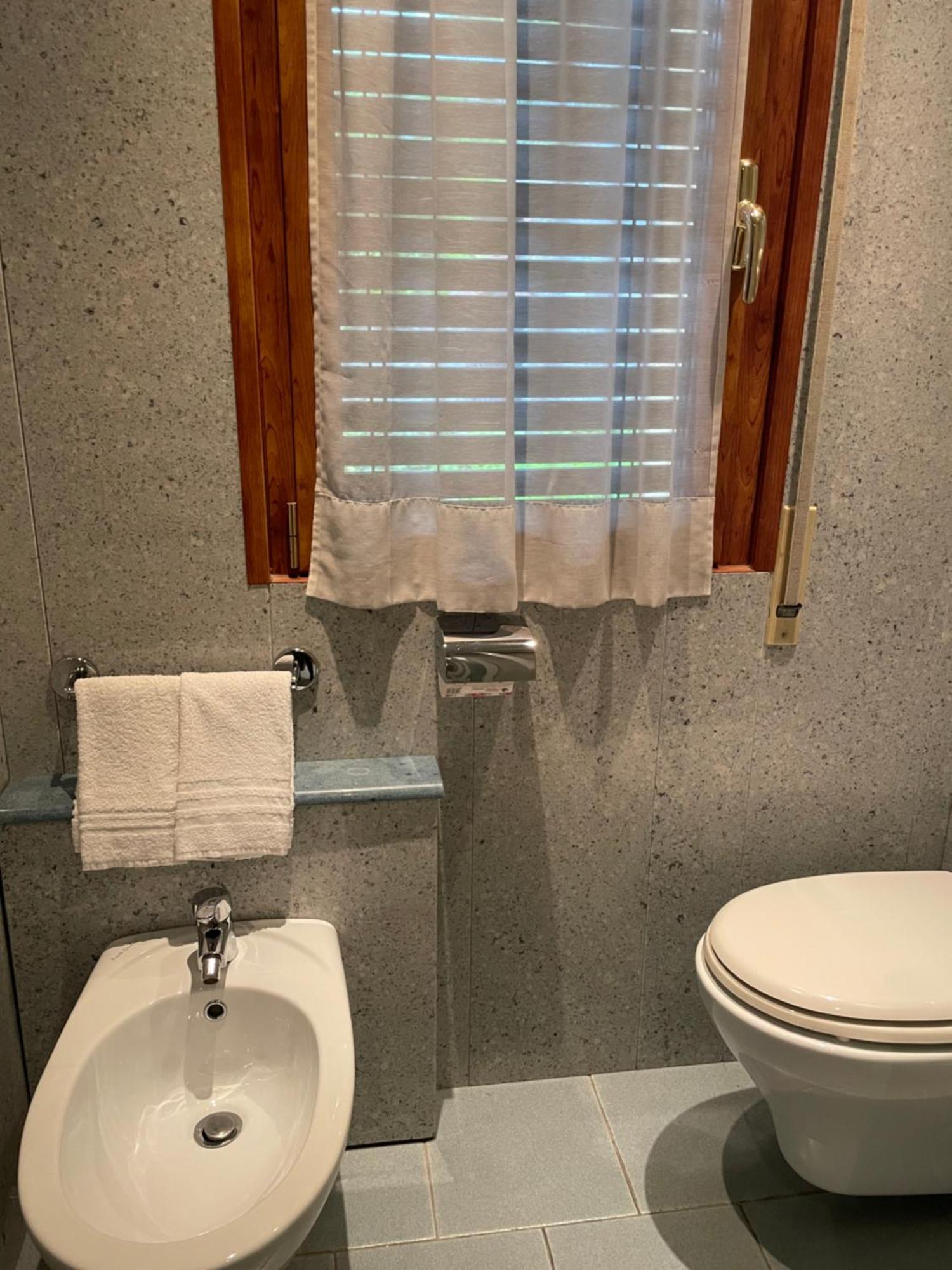 Hotel Mondial Rapallo Phòng bức ảnh