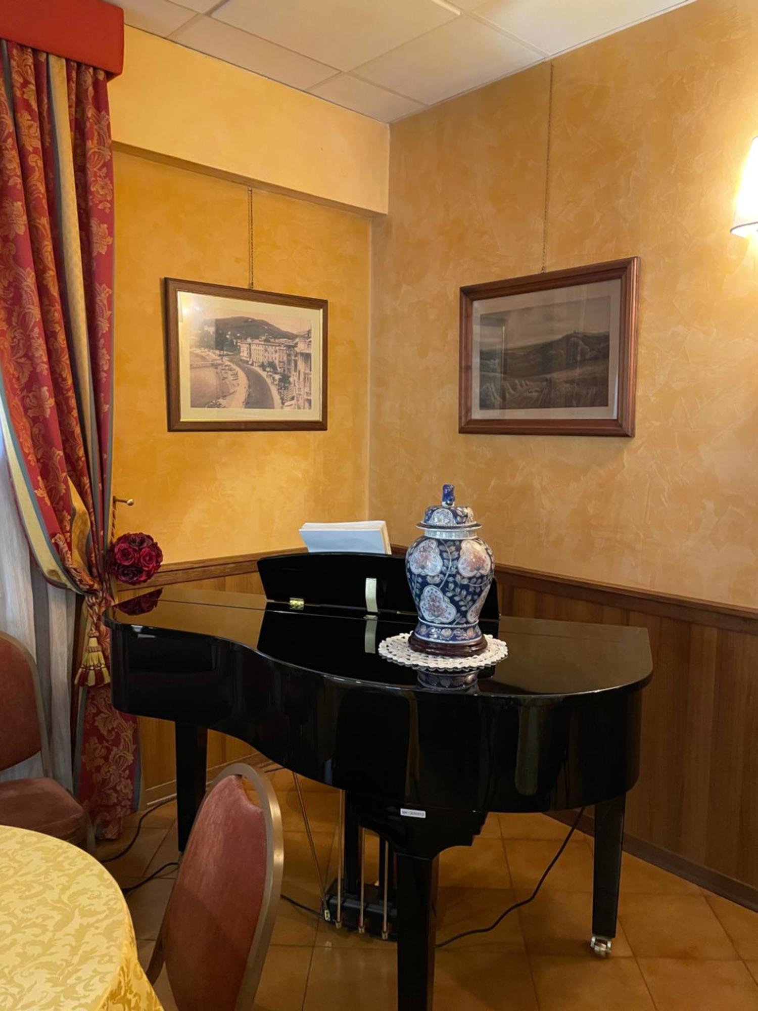 Hotel Mondial Rapallo Ngoại thất bức ảnh